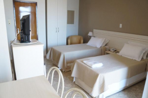 Гостиница Manhuaçu Center Hotel  Manhuaçu